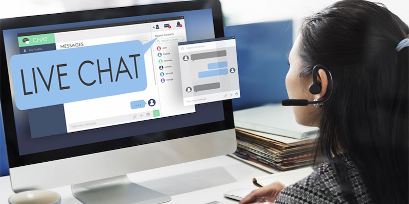 Sử dụng Live Chat để được các nhân viên tư vấn